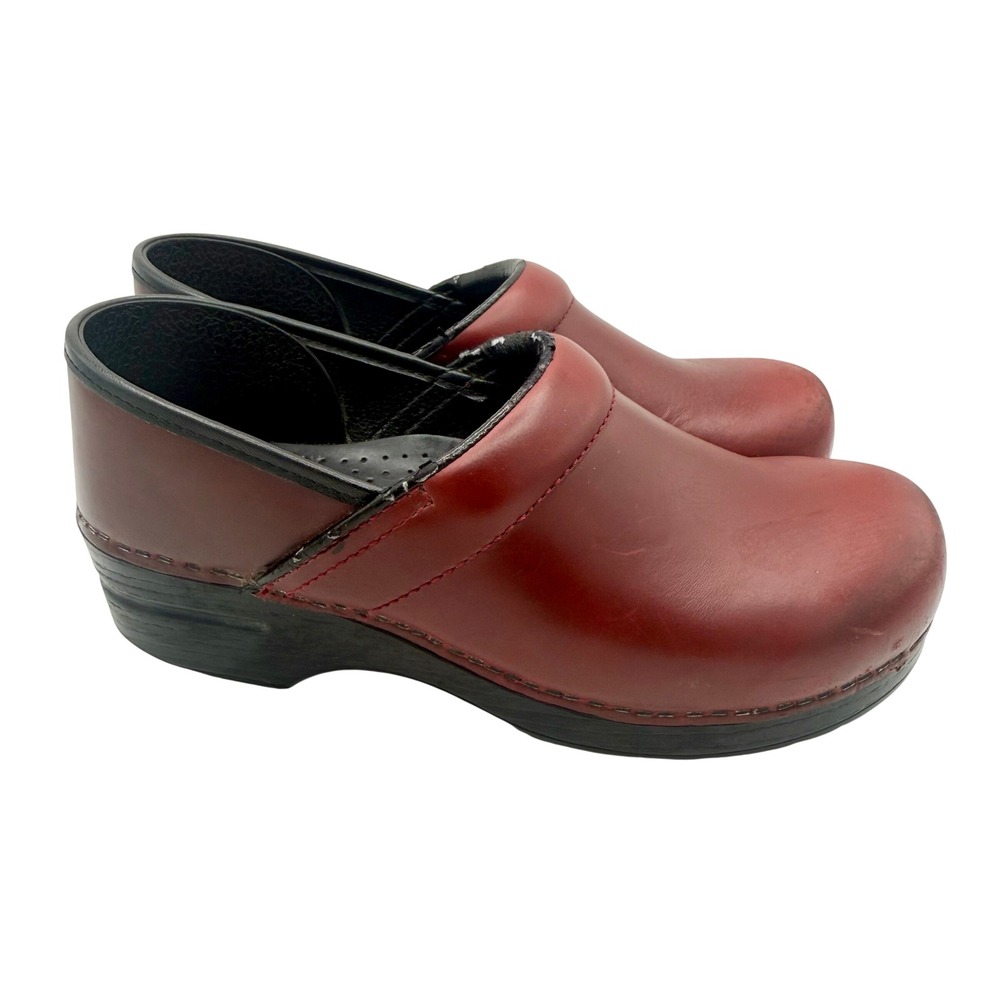 Dansko Professional Clogs Cabernet Burgundy Leather Nurse Shoes Size 40